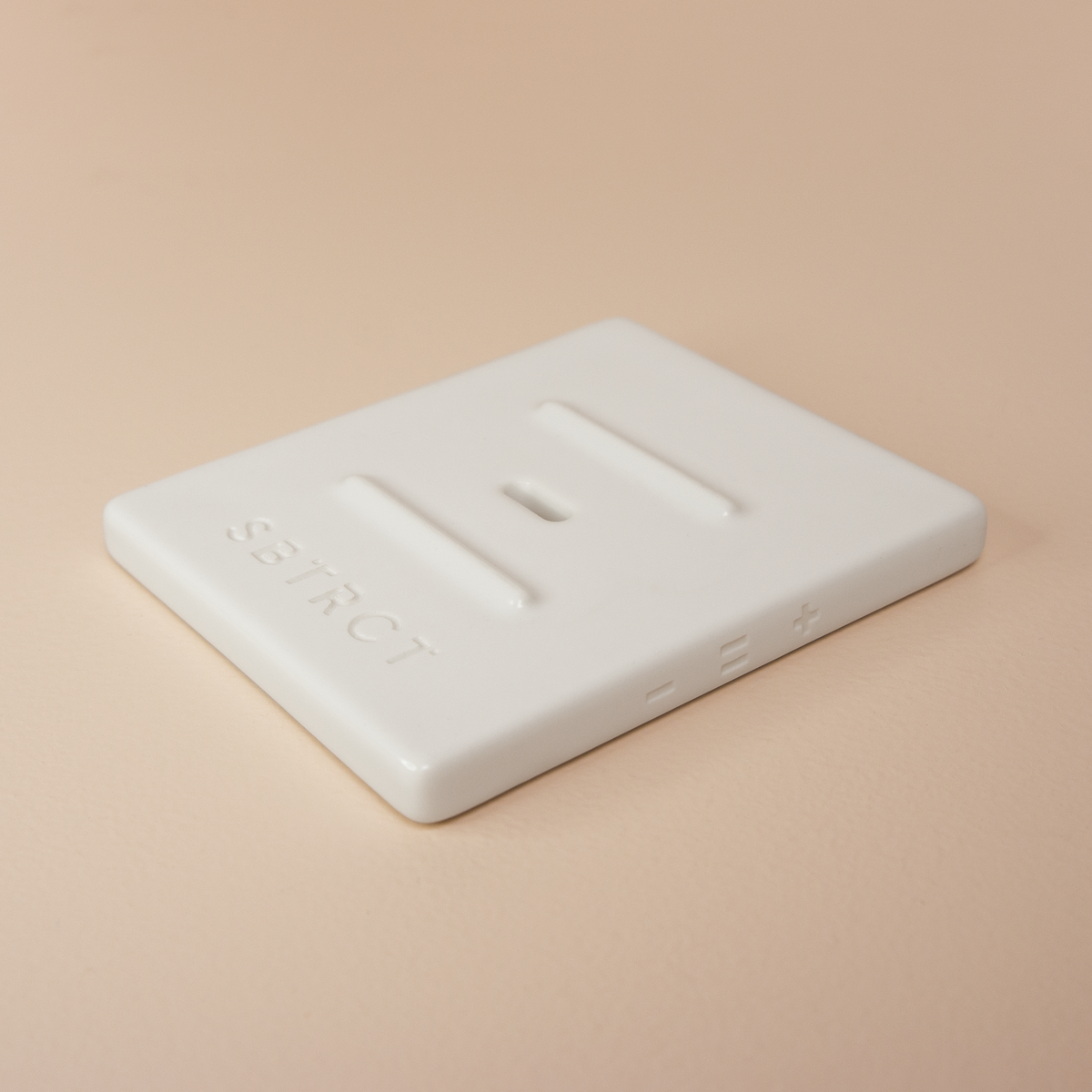 Self-Draining Ceramic Dish